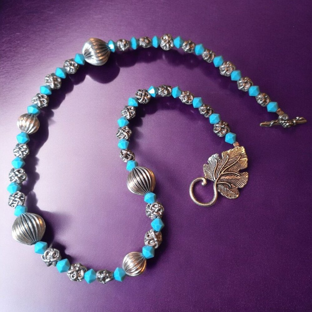 Vintage Turquoise Silver Bead Necklace‎ Leaf Toggle Clasp 16 Inch Costume